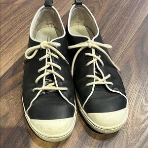 Josef Seibel Black and White Casual Sneakers